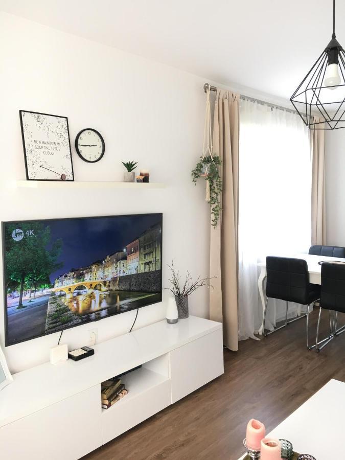 Cozy And Charming Apt. Sarajevo Apartment Exterior foto